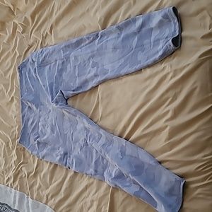 Workout leggings with pockets